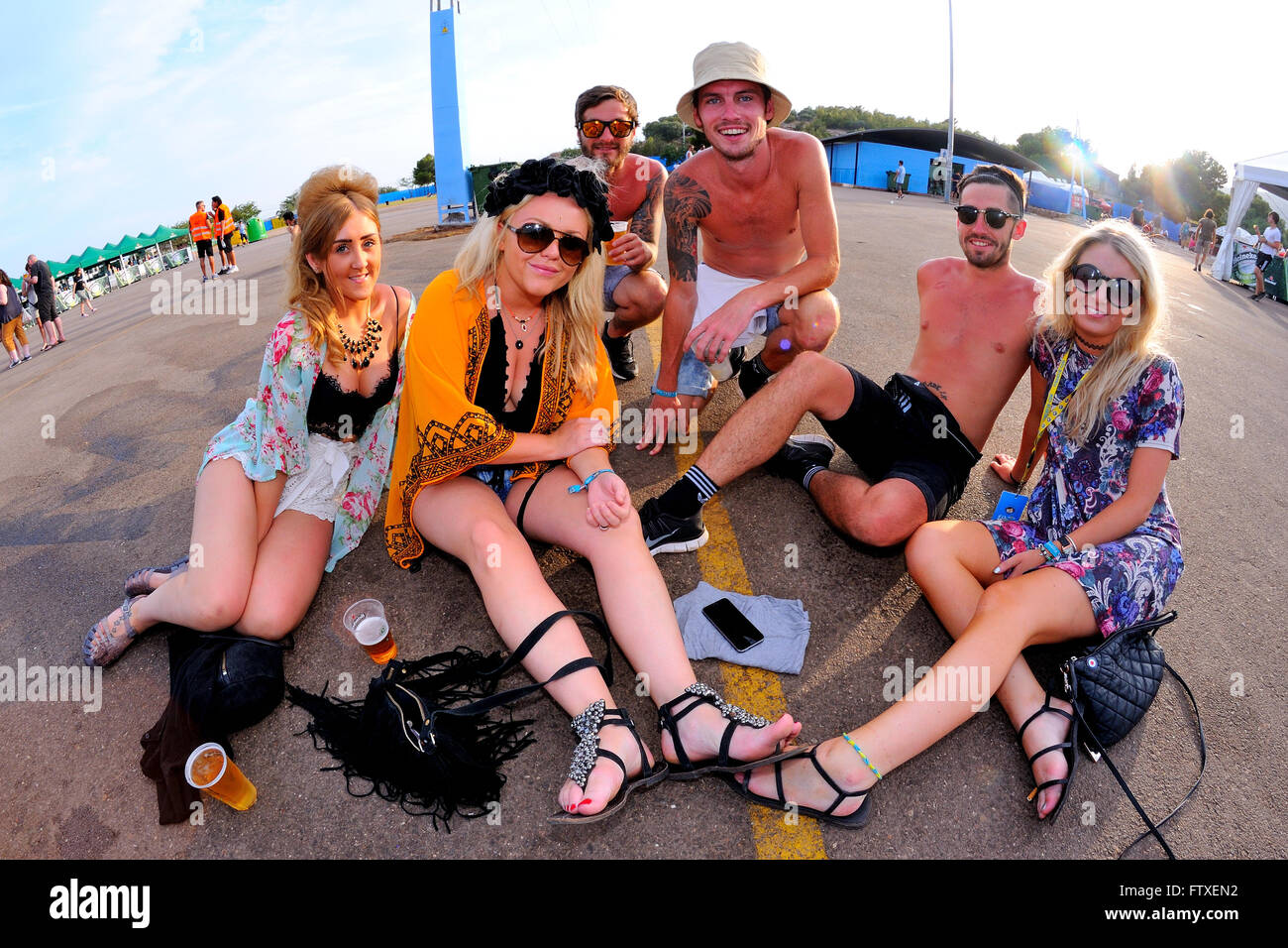 BENICASSIM, Spanien - Juli 19: Menge in einem Konzert am FIB Festival am 19. Juli 2014 in Benicassim, Spanien. Stockfoto