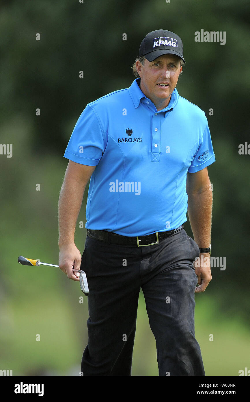 Decatur, Georgia, Vereinigte Staaten von Amerika. 27. Sep, 2009. Phil Mickelson (USA) am ersten Loch in die letzte Runde der PGA Tour Championship die Abschlussveranstaltung des FedEx Cup 2009 im East Lake Golf Club am 27. September 2009 in Decatur, Georgia ZUMA Press/Scott A. Miller © Scott A. Miller/ZUMA Draht/Alamy Live News Stockfoto