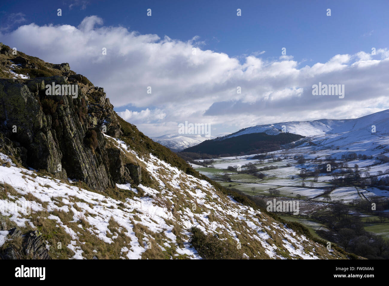 Felsen auf Verkauf fiel im Winter.  Seenplatte, Cumbria, England, UK Stockfoto