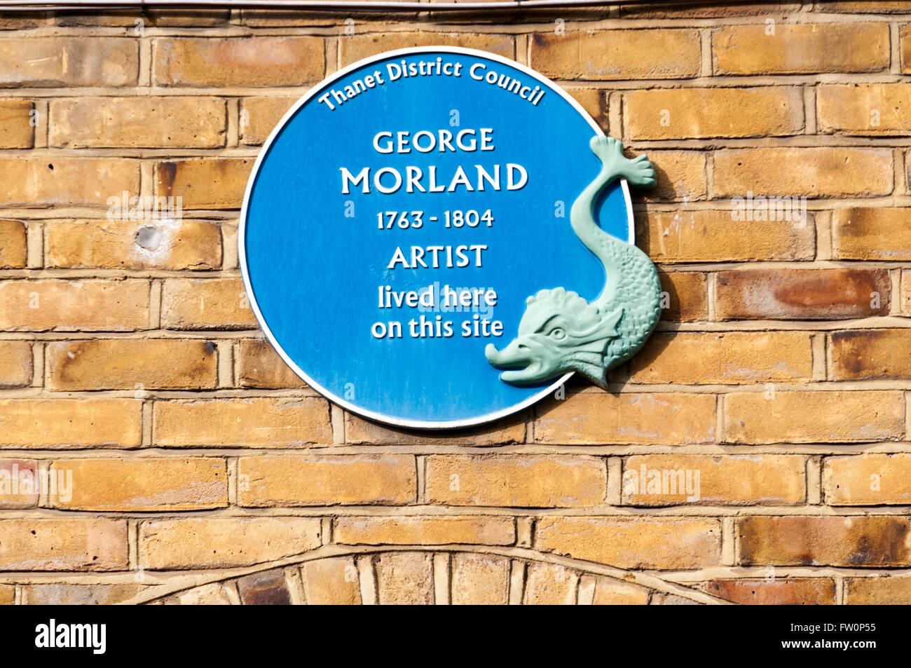 Blaue Plakette auf dem Gelände des ehemaligen Wohnhaus des Künstlers George Morland in Love Lane, Margate, Kent, England. Stockfoto
