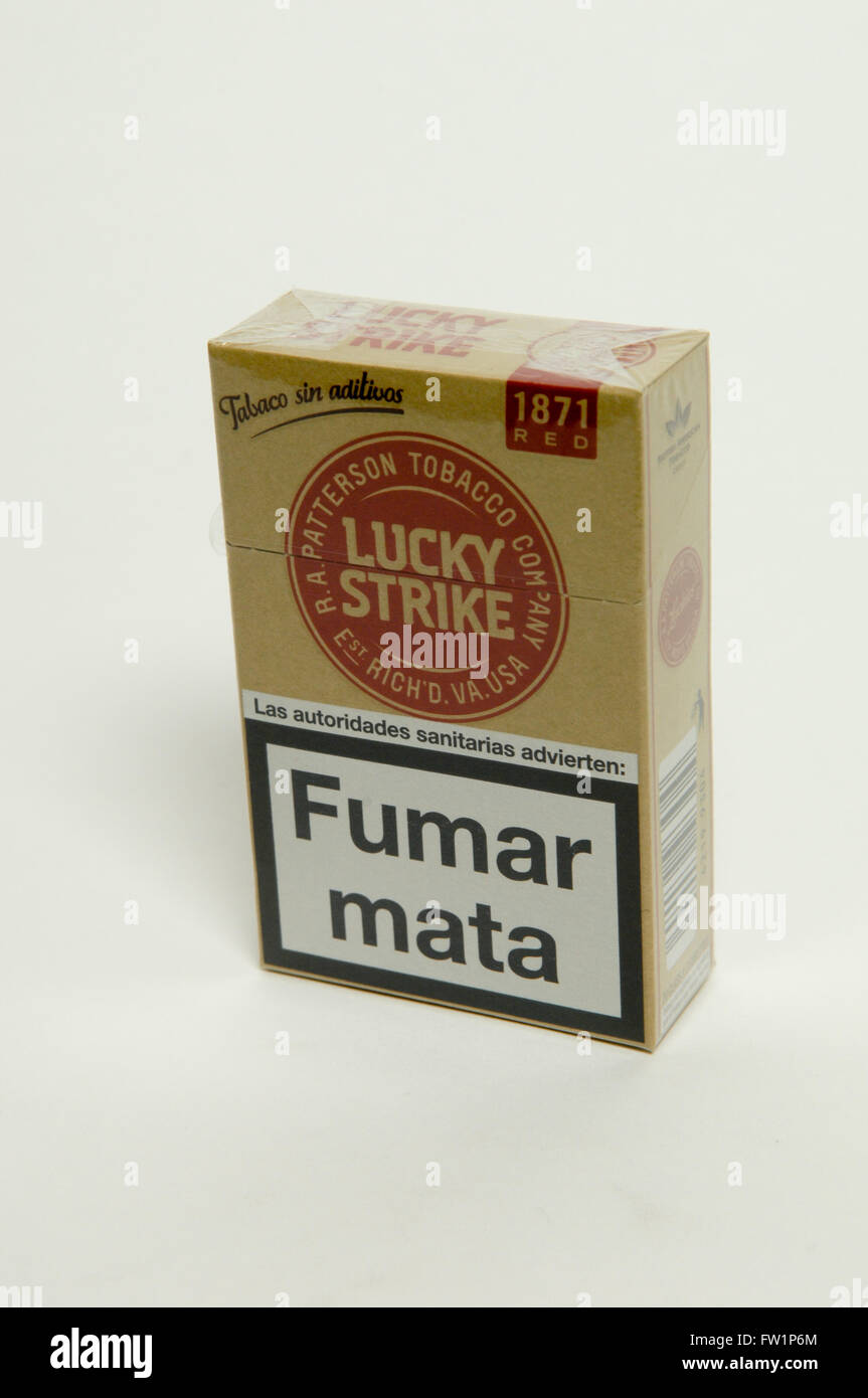 Lucky Strike 1871 rot Zigaretten Tabak Packet Stockfoto