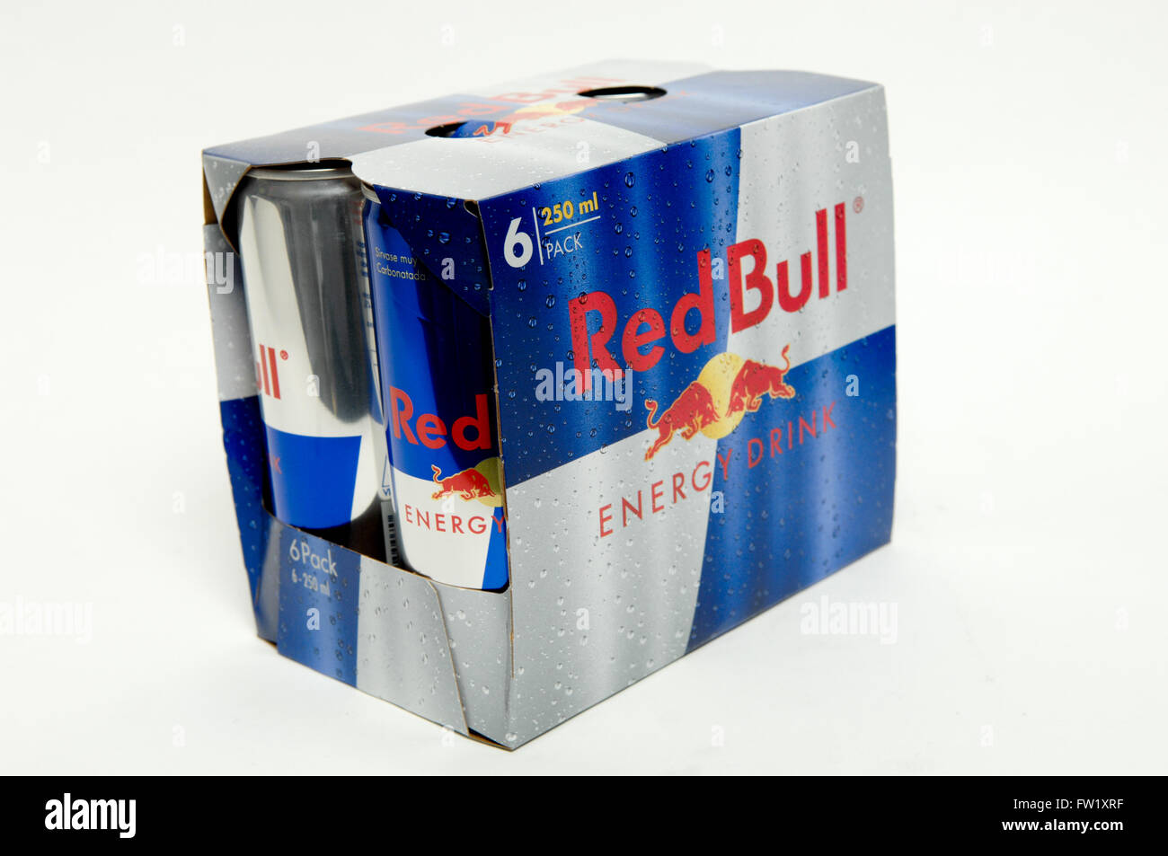 Red Bull ist ein Energydrink verkauft von österreichischen Unternehmen Red Bull GmbH, gegründet 1987 Stockfoto