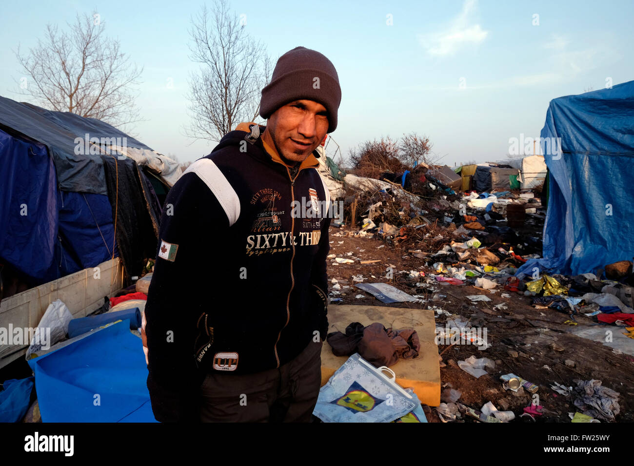 Das Dschungelcamp Flüchtling & Migranten in Calais Frankreich, wo Tausende von Flüchtlingen in schlammigen und verwahrlosten Zustand der Hoffnung gelebt haben Stockfoto