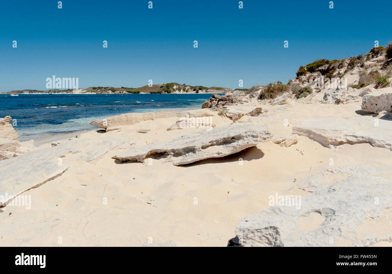 Der Strand von Henrietta Felsen auf Rottnest Island, Western Australia Stockfoto