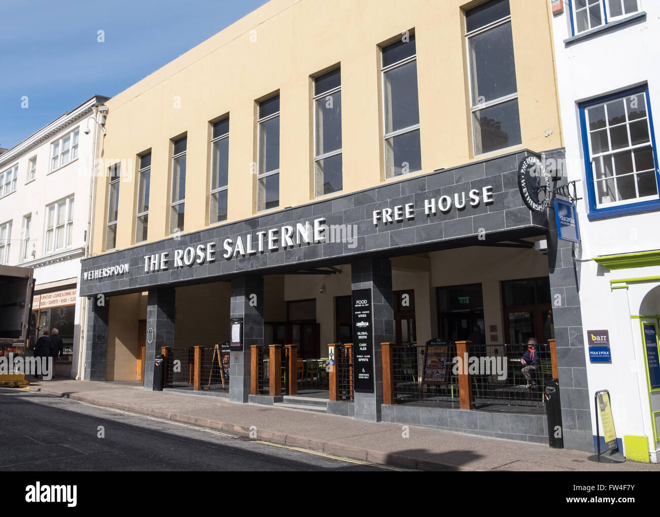 Die Rose Salterne Kneipe in Bideford, Devon. Der Pub ist ein JD Wetherspoons pub Stockfoto
