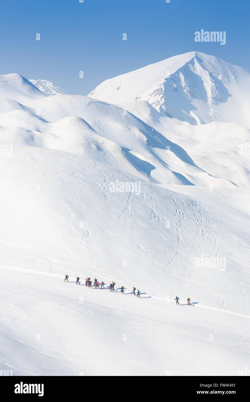 Gruppe von Touren-Skifahrer. Stockfoto