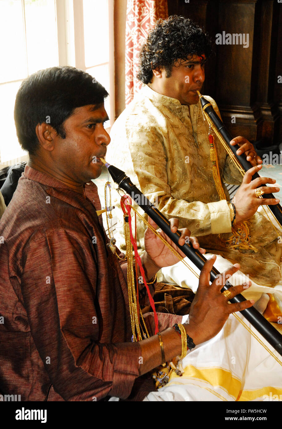 Südindische Nadaswaram ähnlich Nord indischen Shehnai, Doppelrohrblatt Schalmei oder Oboe, einer der weltweit verwendeten am lautesten Instrumente Stockfoto