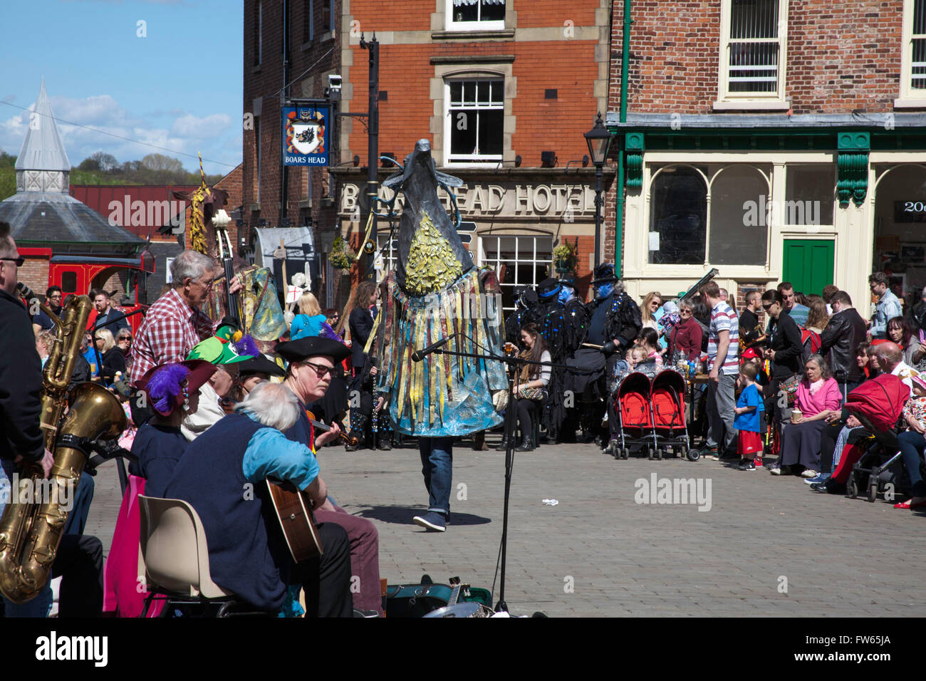 Mythologische Reh Hirsch Tanz an der Stockport Folk Festival 2015 Stockport Cheshire England Stockfoto