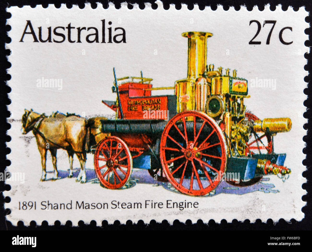 Australien - ca. 1983: Eine Briefmarke gedruckt in Australien zeigt 1891 Shand Mason Feuer Dampflokomotive, ca. 1983 Stockfoto