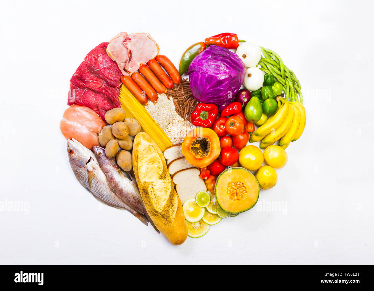 Gesunde Ernährung, das Shooting gehören Eiweiß, Kohlenhydrate, gute Fette, Obst und Gemüse. in der Form einer h angeordnet Stockfoto