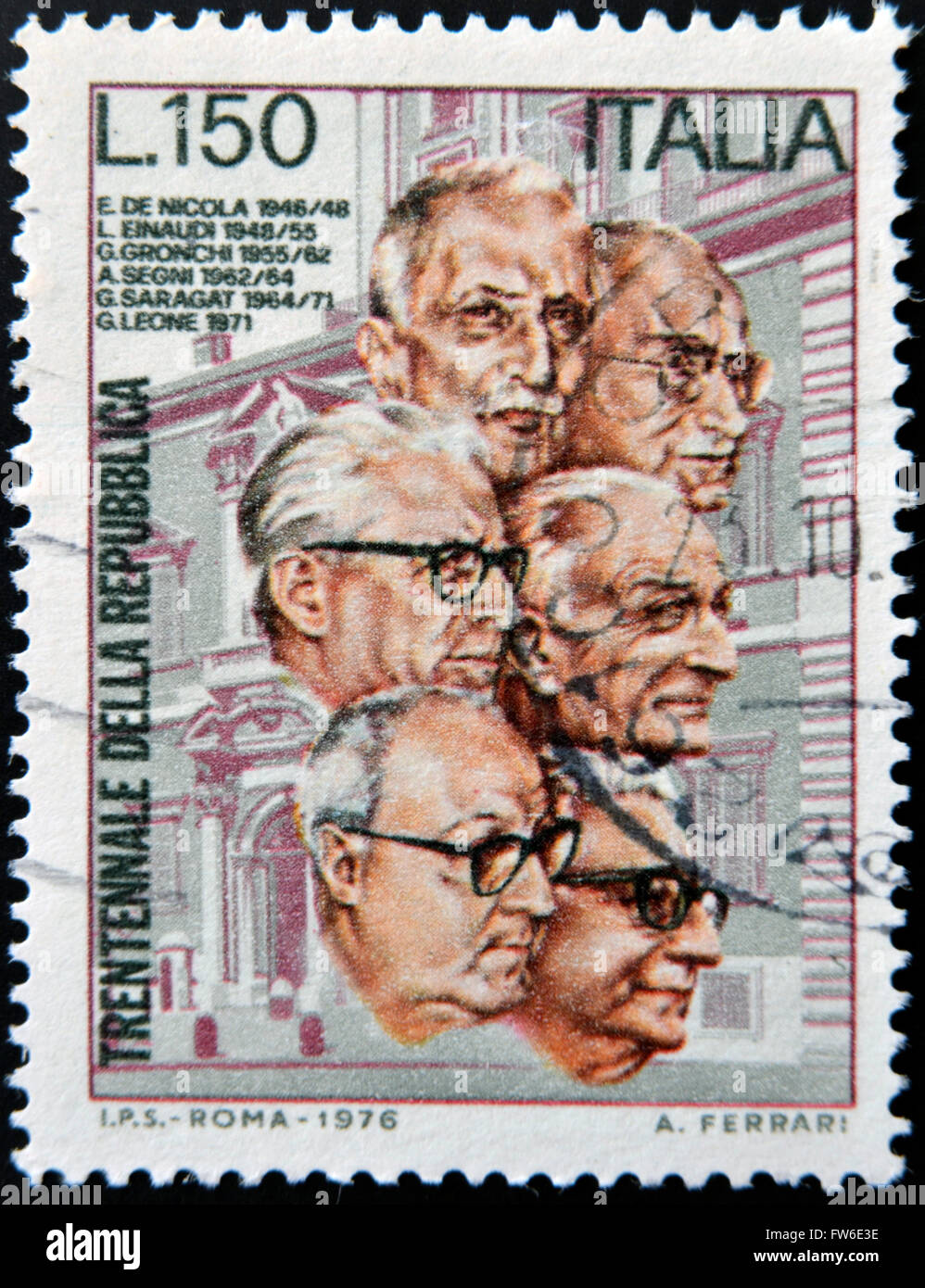 Italien - ca. 1976: Briefmarke gedruckt in Italien zeigt italienischen Präsidenten, ca. 1976 Stockfoto