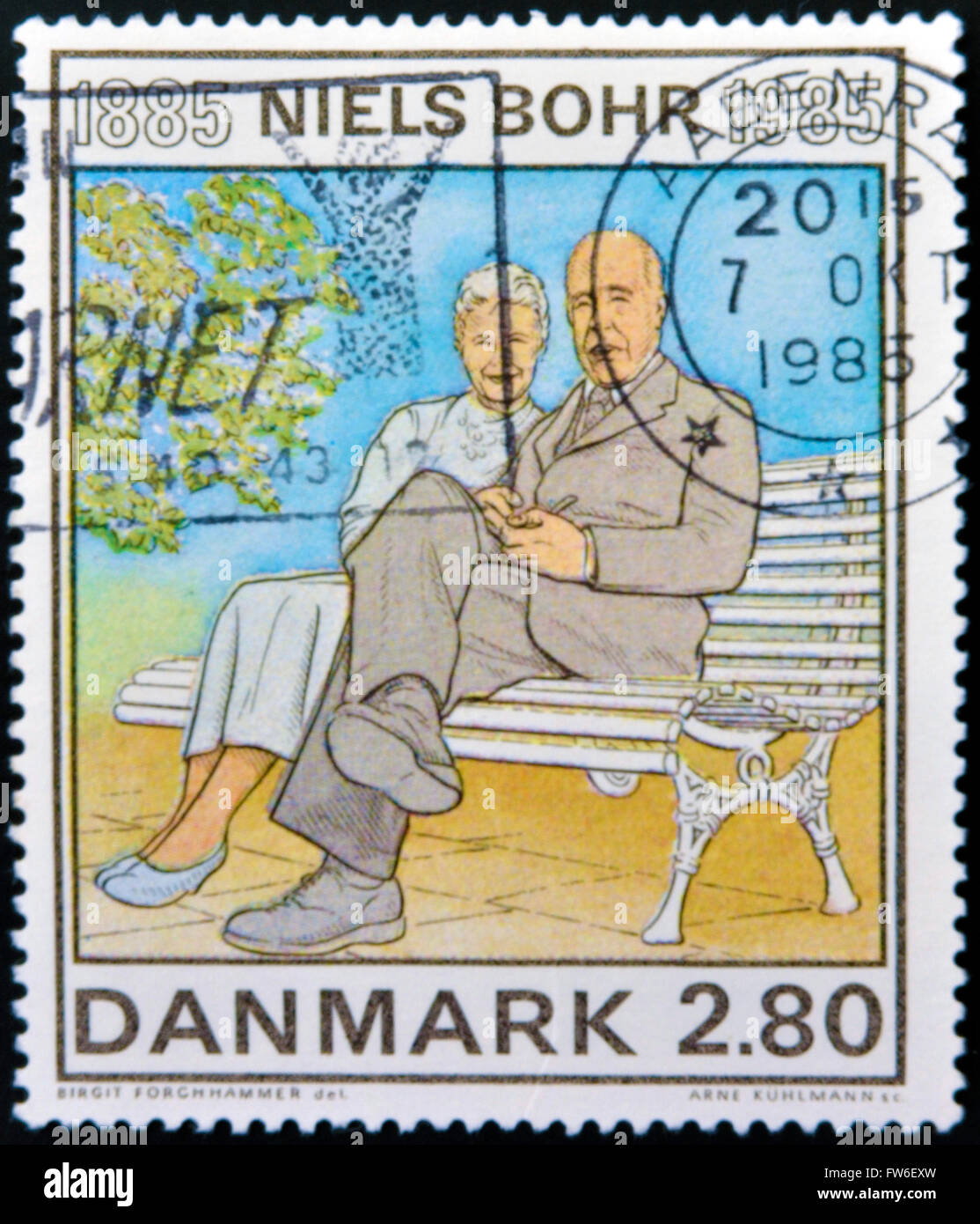 Dänemark - ca. 1985: Eine Briefmarke gedruckt in Dänemark zeigt Geburt Centenary von Niels Bohr, Kernphysiker, ca. 1985 Stockfoto