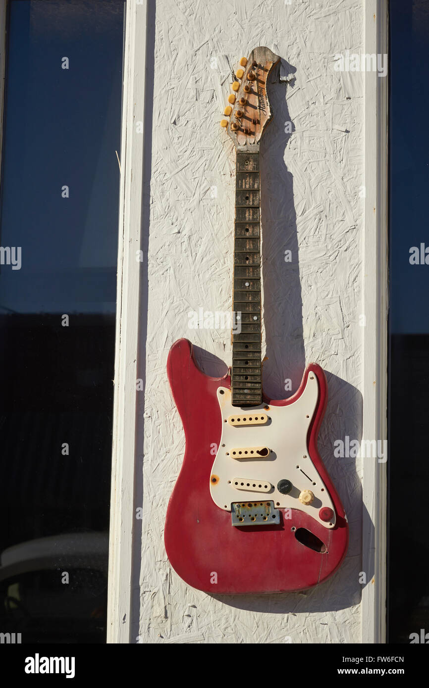 e-Gitarre Schaufenster Dekor, Clarksdale, Mississippi, Vereinigte Staaten Stockfoto