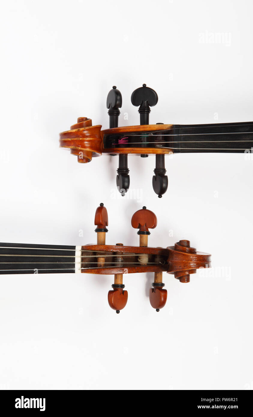 Zwei Violine Schriftrollen, einem barocken, eine klassische Violine Stockfoto