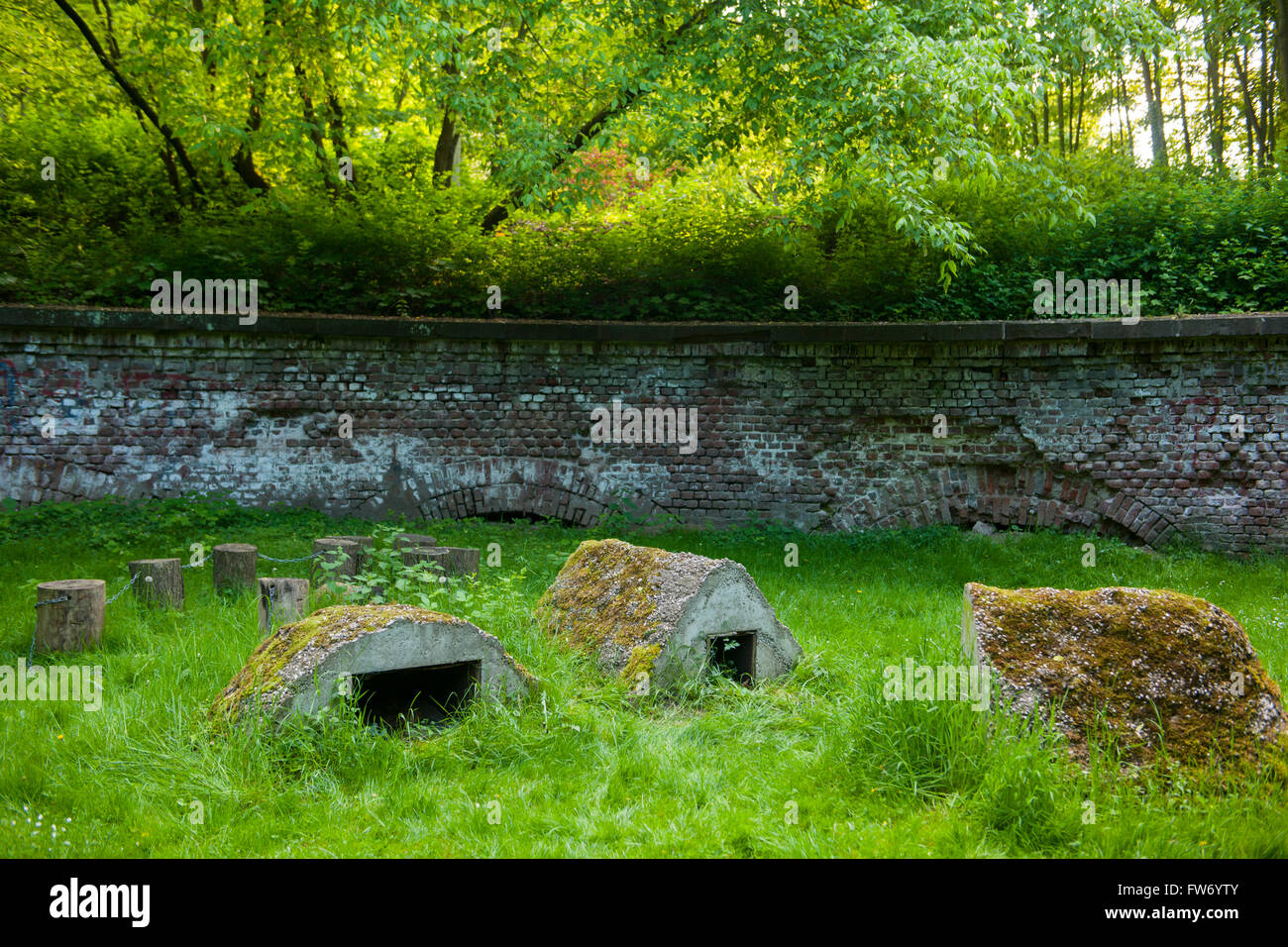 Deutschland, Nordrhein-Westfalen, Köln, Marienburg, Kölner Festungsmuseum Im Zwischenwerk VIII b, Skulpturenpark "Kunst-am-Fort" Stockfoto