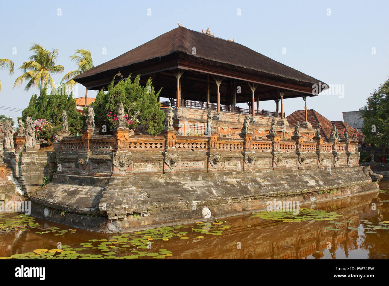 KLUNGKUNG, Indonesien - 6. Oktober 2015: Palast Taman Gili von Klungkung am 6. Oktober 2015 in Bali, Indonesien Stockfoto