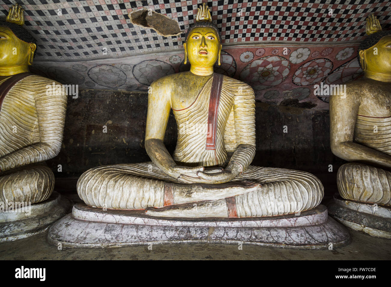 Statuen des Buddhas zu sitzen Stockfoto