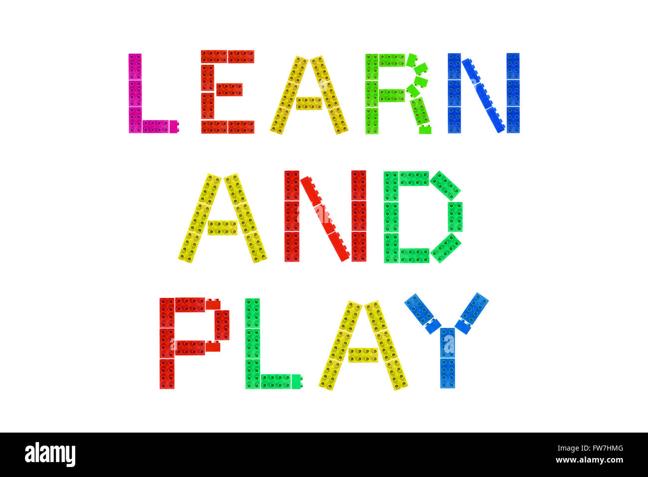 Lernen und spielen aus Lego-Steinen auf einem weißen Hintergrund fotografiert. Stockfoto
