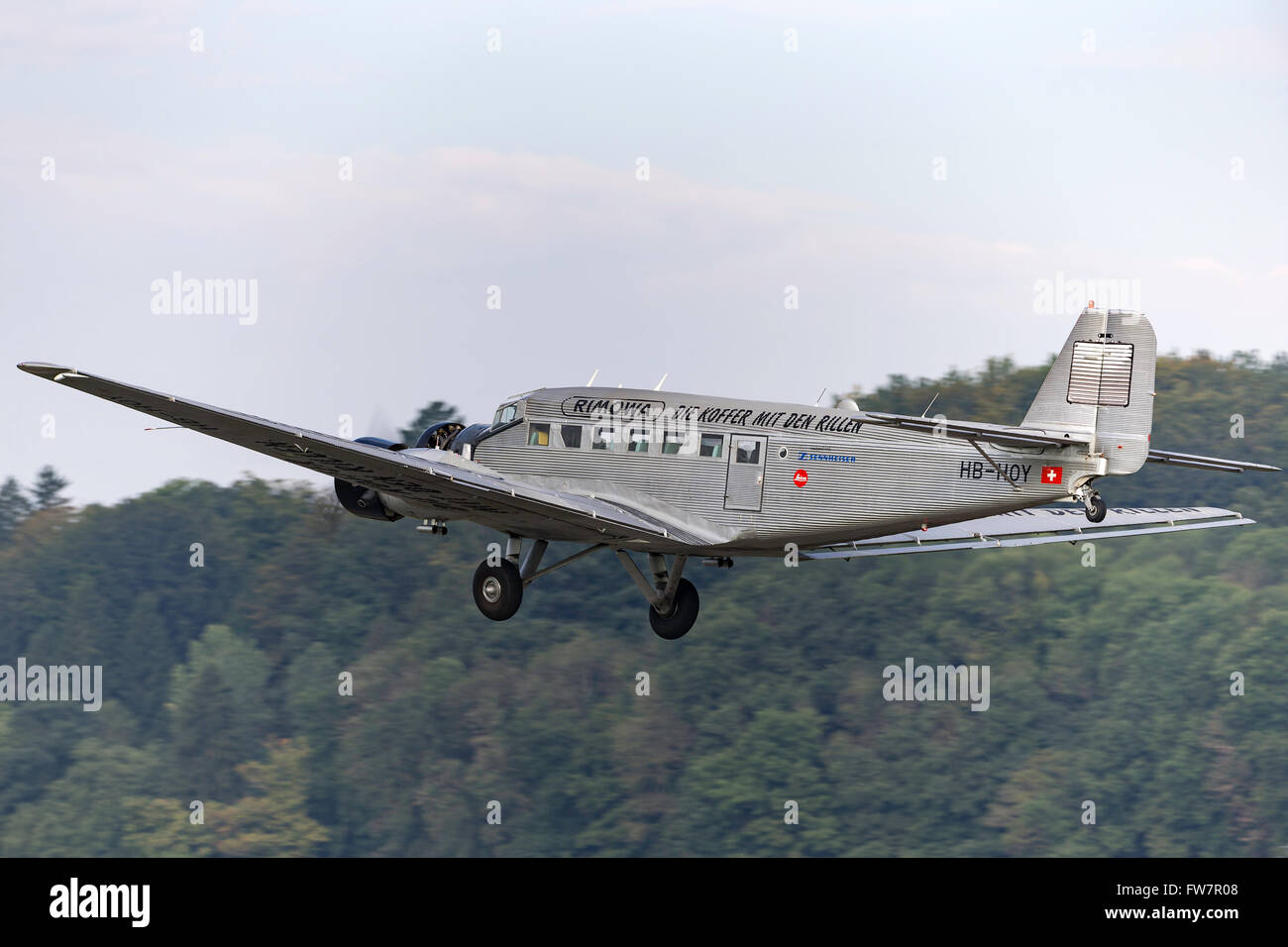 Junkers Ju-52 HB-HOY Deutsch dreimotorigen Transportflugzeug von Ju-Air in  der Schweiz betrieben Stockfotografie - Alamy