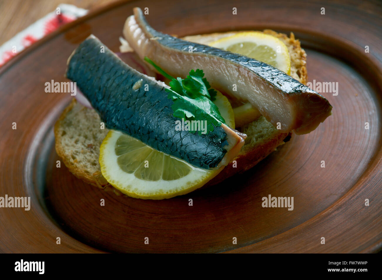 Dose Surströmming ist fermentierte Ostsee-Hering, oft beschrieben als das  Schlimmste riechende Lebensmittel der Welt Stockfotografie - Alamy