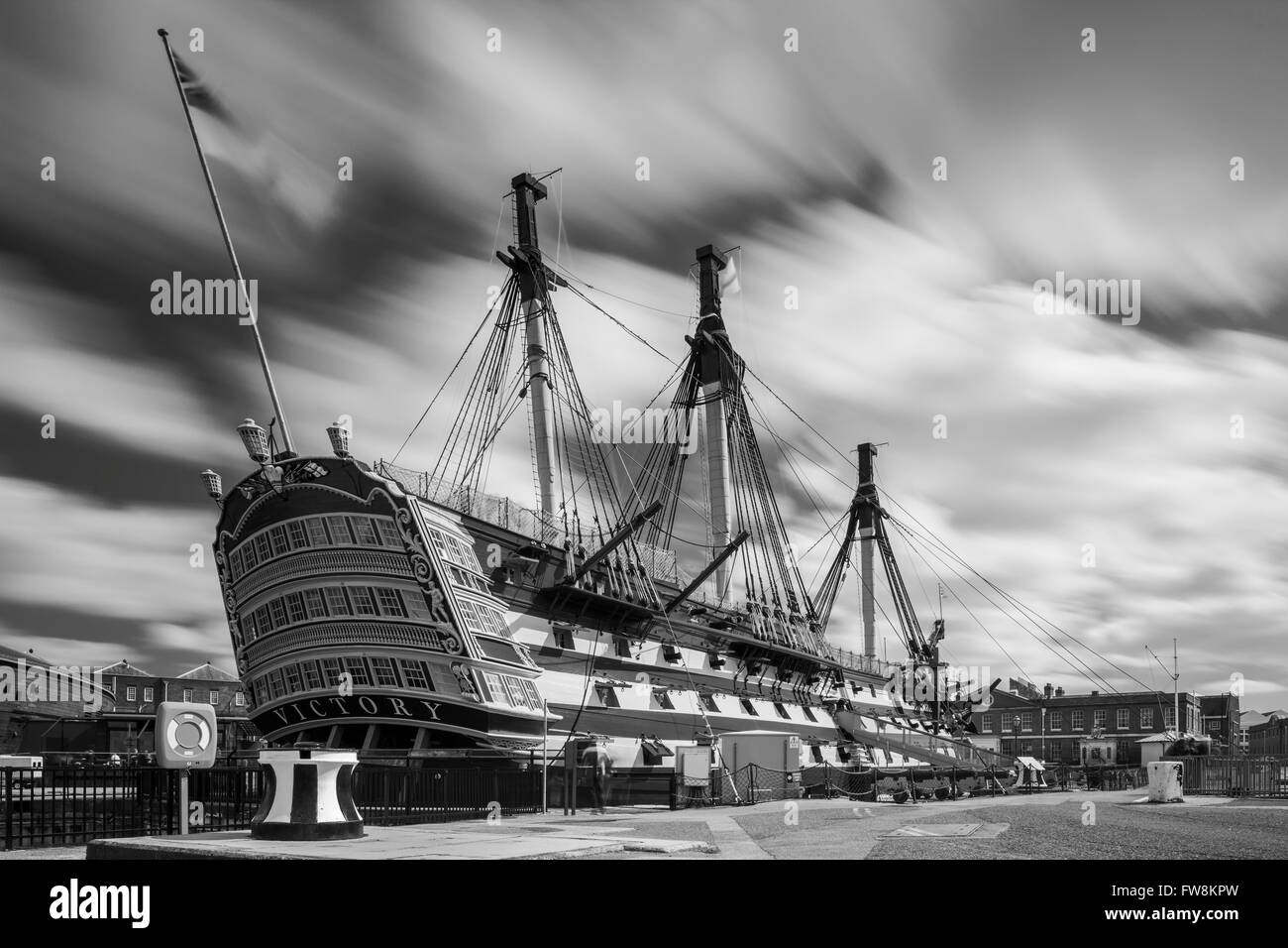 Historischen Royal Navy HMS Victory in Portsmouth Historic Dockyard, UK versenden. Stockfoto