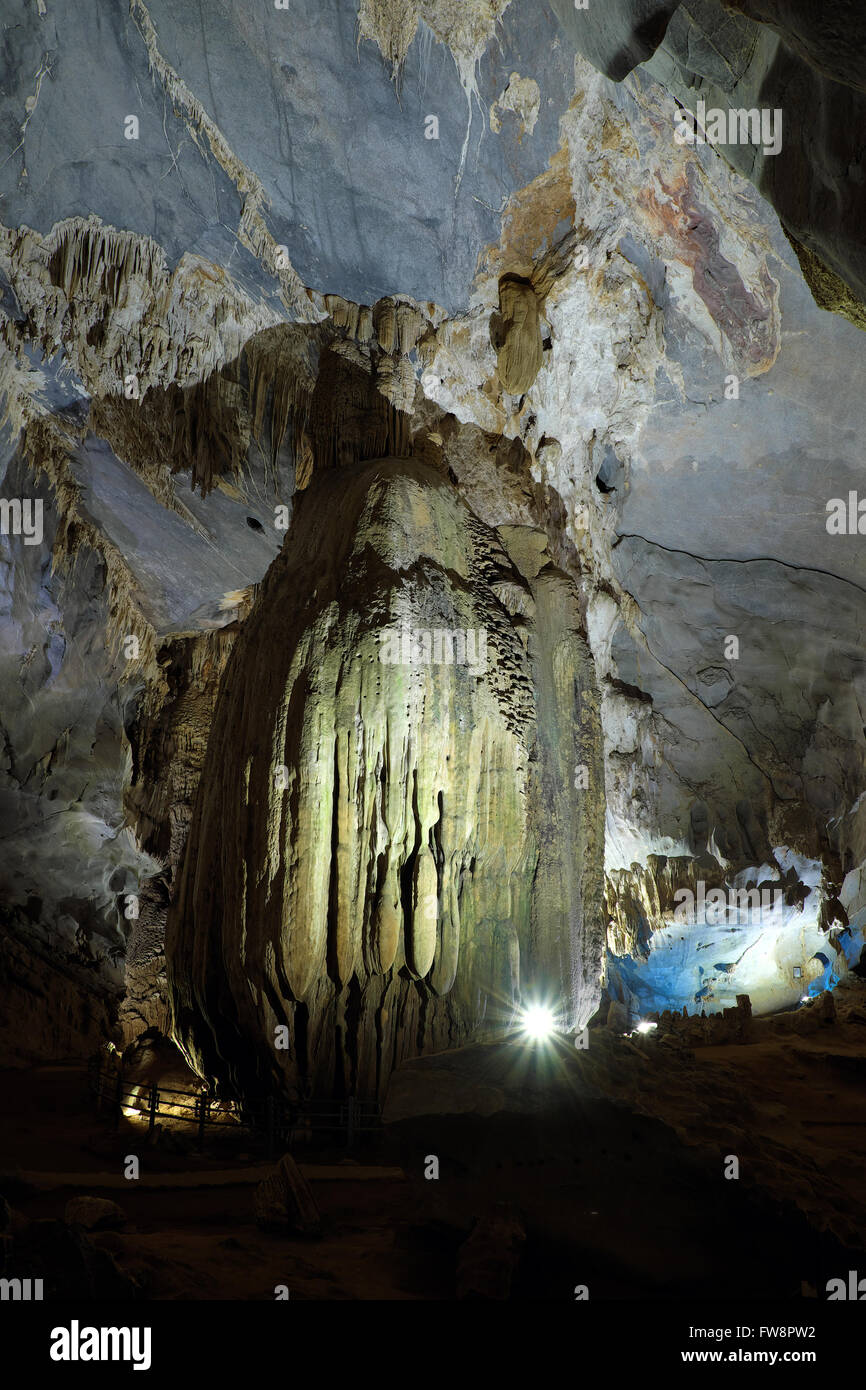 Phong Nha, Ke Bang Höhle, eine erstaunliche, wunderbare Höhle bei Bo Trach, Quang Binh, Vietnam, ist Welterbe von Viet Nam, Stockfoto