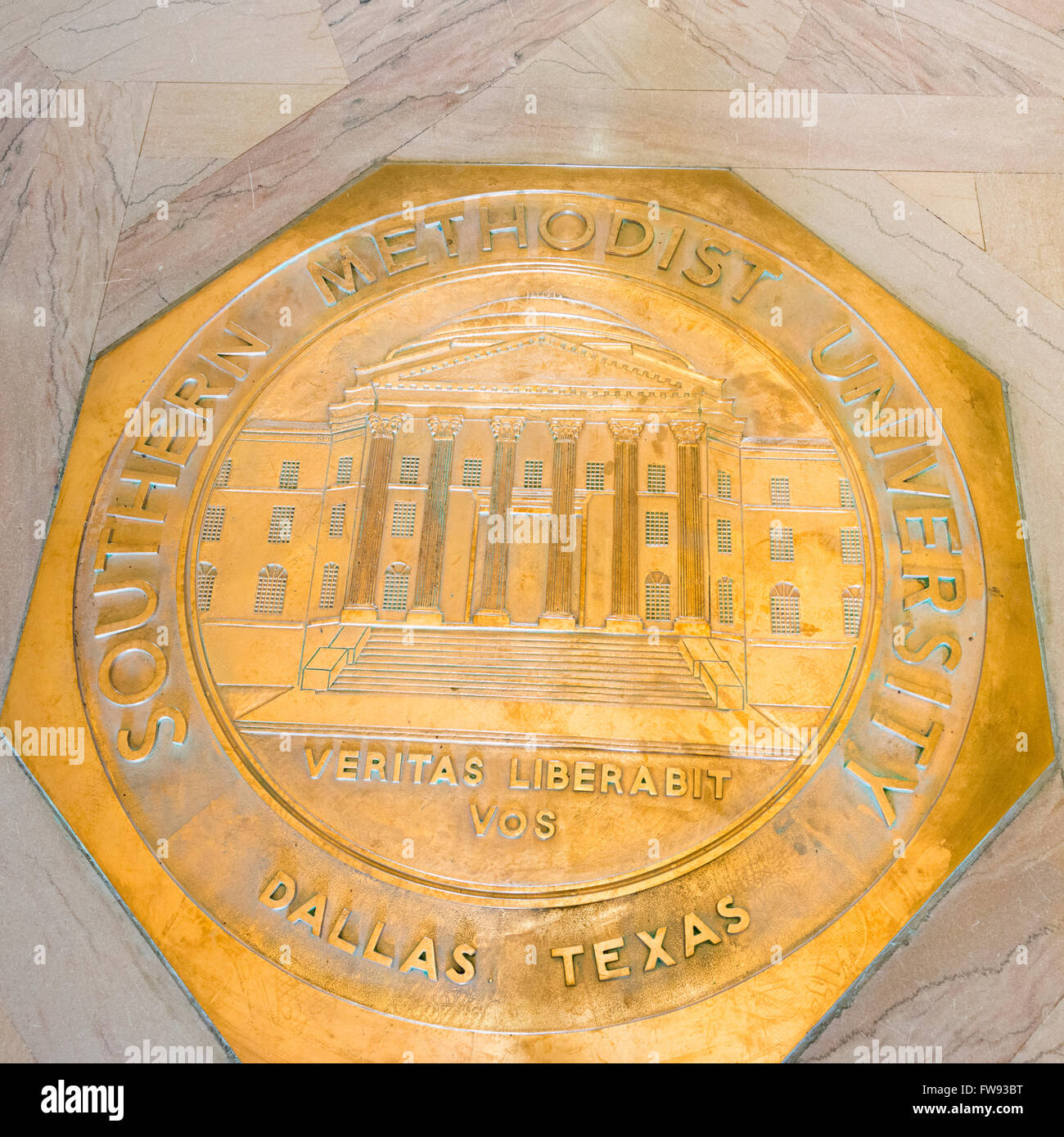 Southern Methodist University Emblem auf Boden, Dallas, Texas, USA Stockfoto
