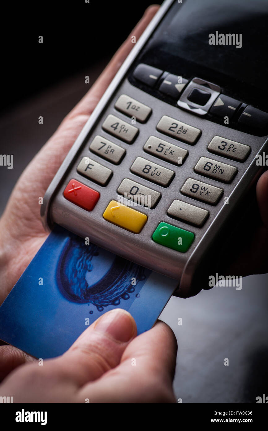 Farbbild des POS und Kreditkarten. Stockfoto