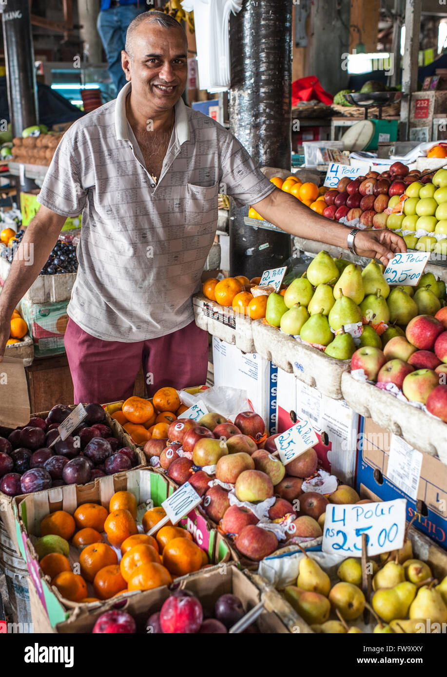 Obstverkäufer am Markt in Port Louis, der Hauptstadt von Mauritius. Stockfoto