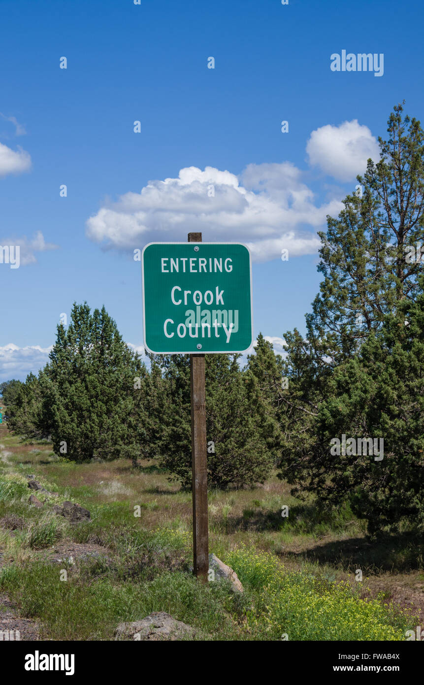 Verkehrszeichen für Crook County Oregon Stockfoto
