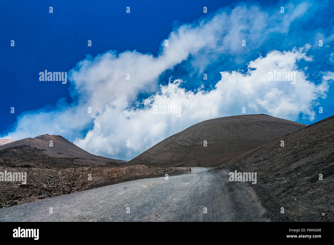 Vulkanische Wolke Asche des Vulkans Ätna während seiner Tätigkeit. Nicolisi, Catania, Sizilien, Italien Stockfoto
