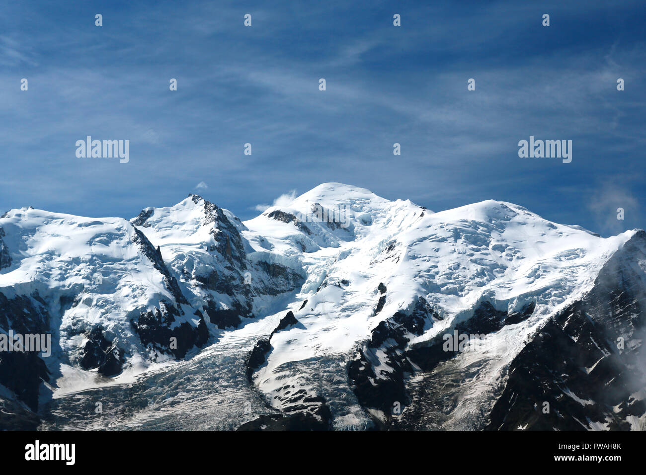 Mont Blanc von der Aiguille du Midi, Chamonix, Haute-Savoie, Frankreich gesehen. Stockfoto