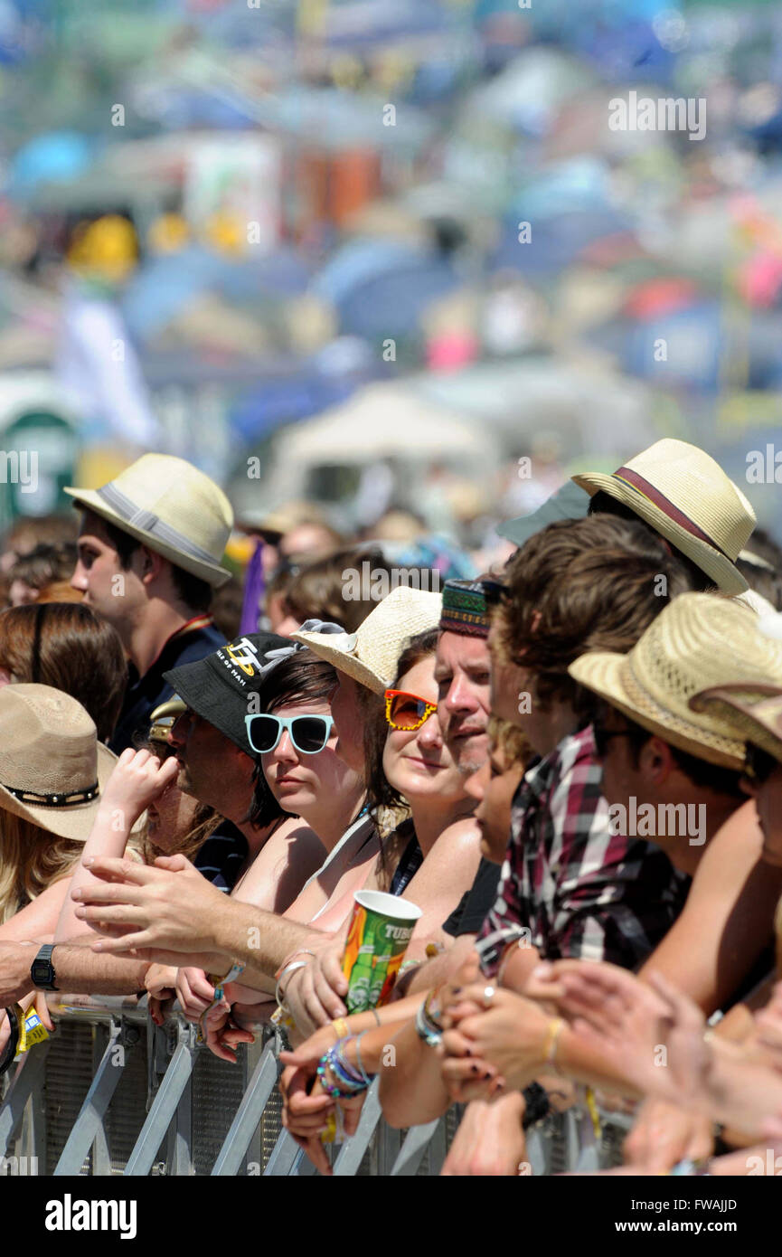 Heißem Wetter im Jahr auf dem Glastonbury Festival, Pilton Somerset Juni 2010 Stockfoto