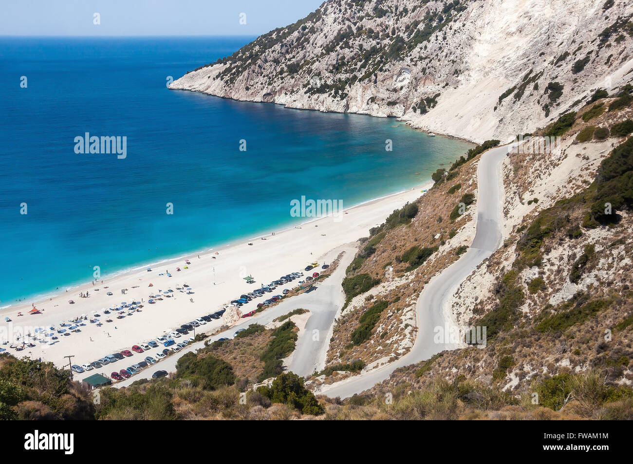 Kurvenreiche Straße nach Myrtos Beach auf der Insel Kefalonia Griechenland Stockfoto