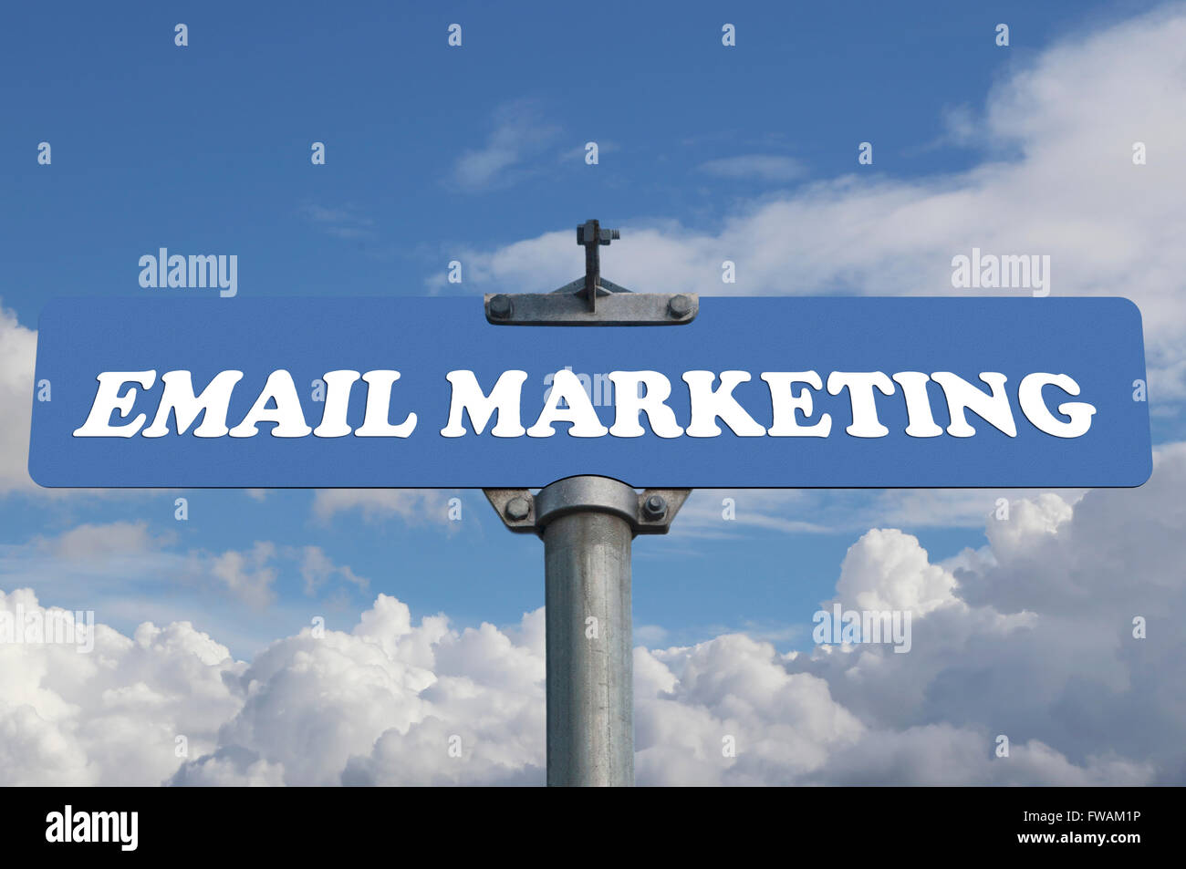 E-Mail-marketing-Straßenschild Stockfoto