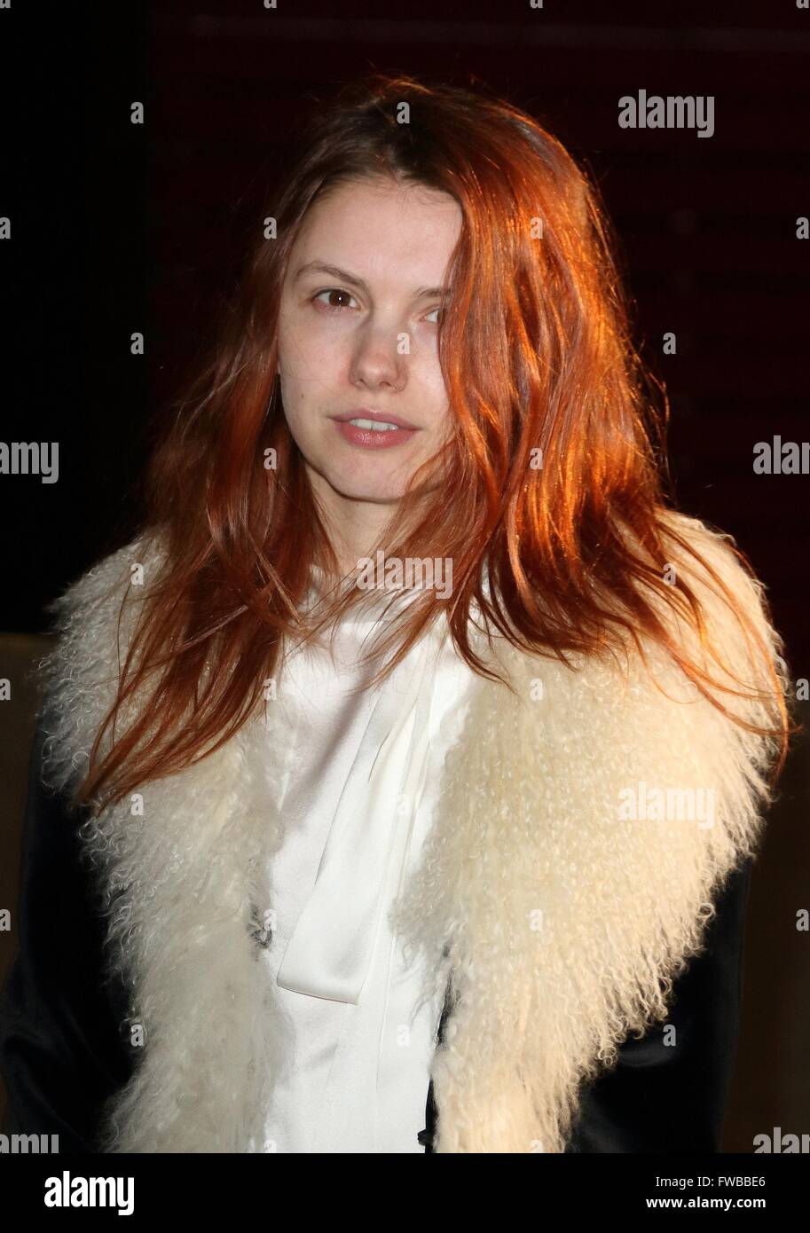 Hellen jungen Dinge Gala in the National Theatre, South Bank, London mit: Hannah Murray wo: London, Vereinigtes Königreich bei: 2. März 2016 Stockfoto