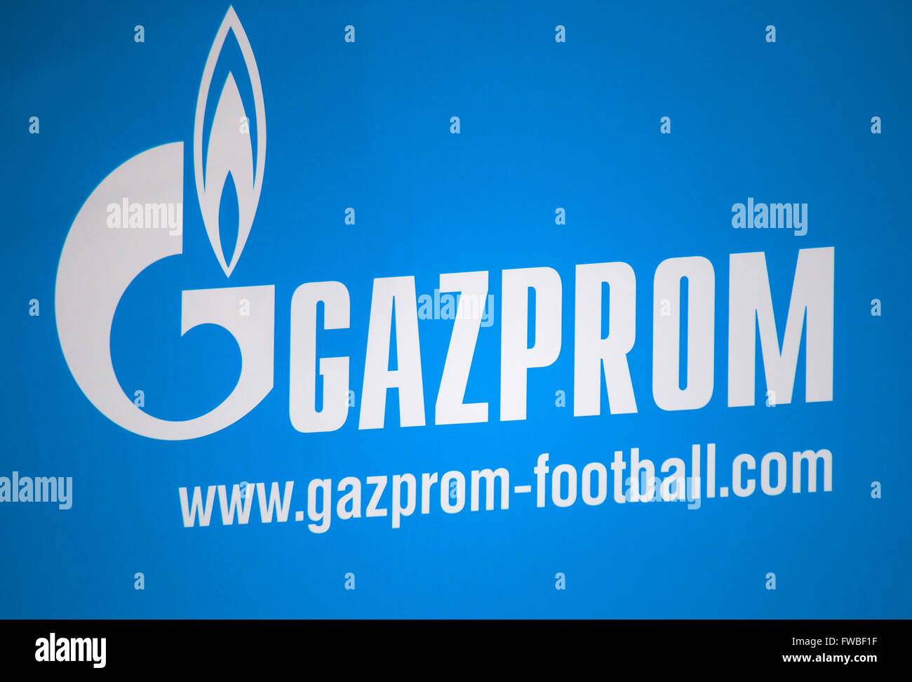 Das Logo der Marke "Gazprom", Berlin. Stockfoto