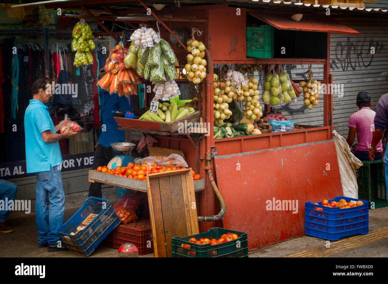 Eine Straße Verkäufer entlang der Avenida Central in San José, Provinz San José, Costa Rica. Stockfoto