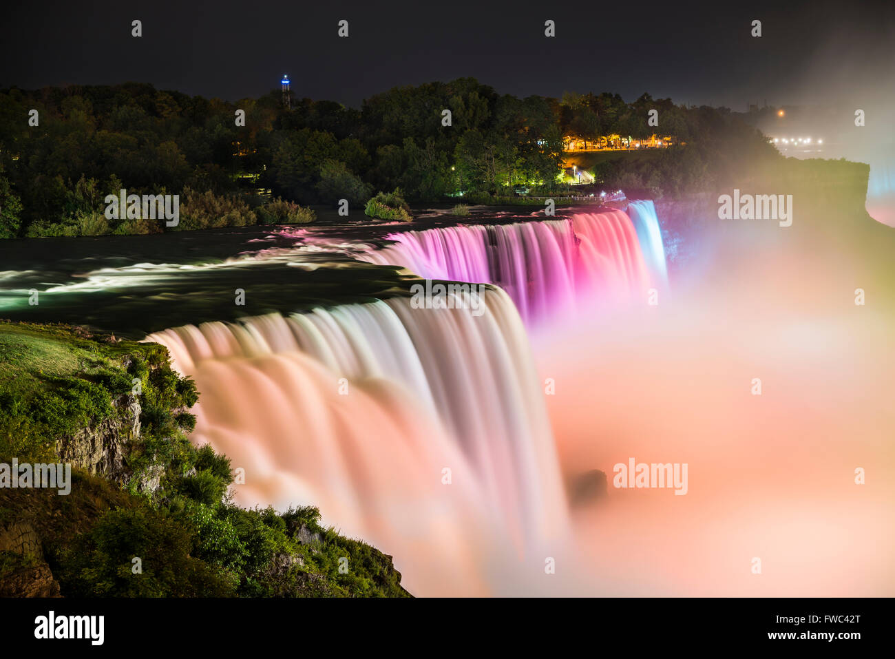Leuchten die American Falls, Niagara Falls, NY Stockfoto