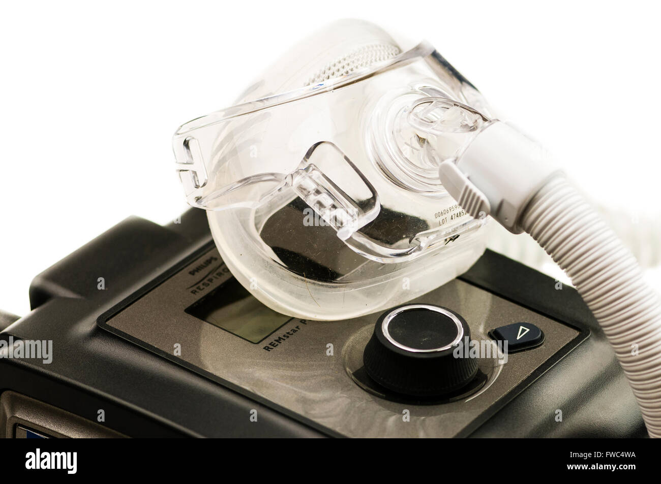 Philips Respironics System ein CPAP-Gerät mit einer Ansicht der Amara-Maske Stockfoto