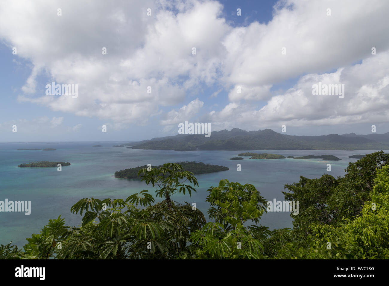 Blick auf kleinen Inseln der Marovo Lagune in den Salomonen. Stockfoto