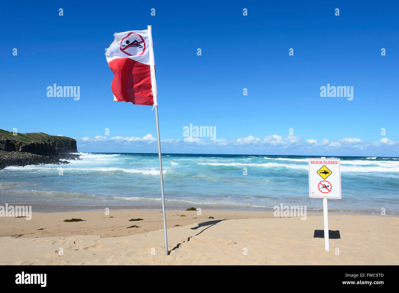 Safety Sign Beach Stockfotos & Safety Sign Beach Bilder ...