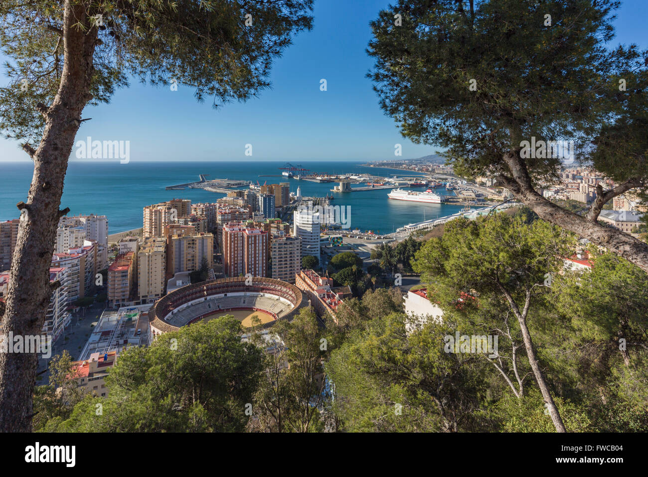 Málaga, Costa Del Sol, Provinz Malaga, Andalusien, Südspanien.  Klassische Ansicht vom Parador Nacional eine Stockfoto