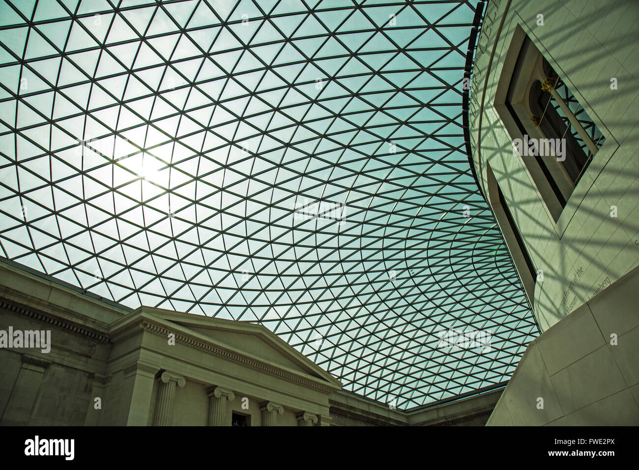 Die Decke des großen Hofs in The British Museum in London. Stockfoto