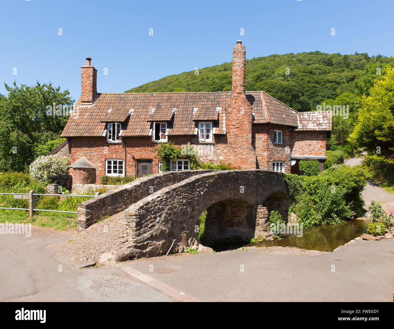 Allerford Somerset England UK malerischen Pack Pferd Brücke Stockfoto