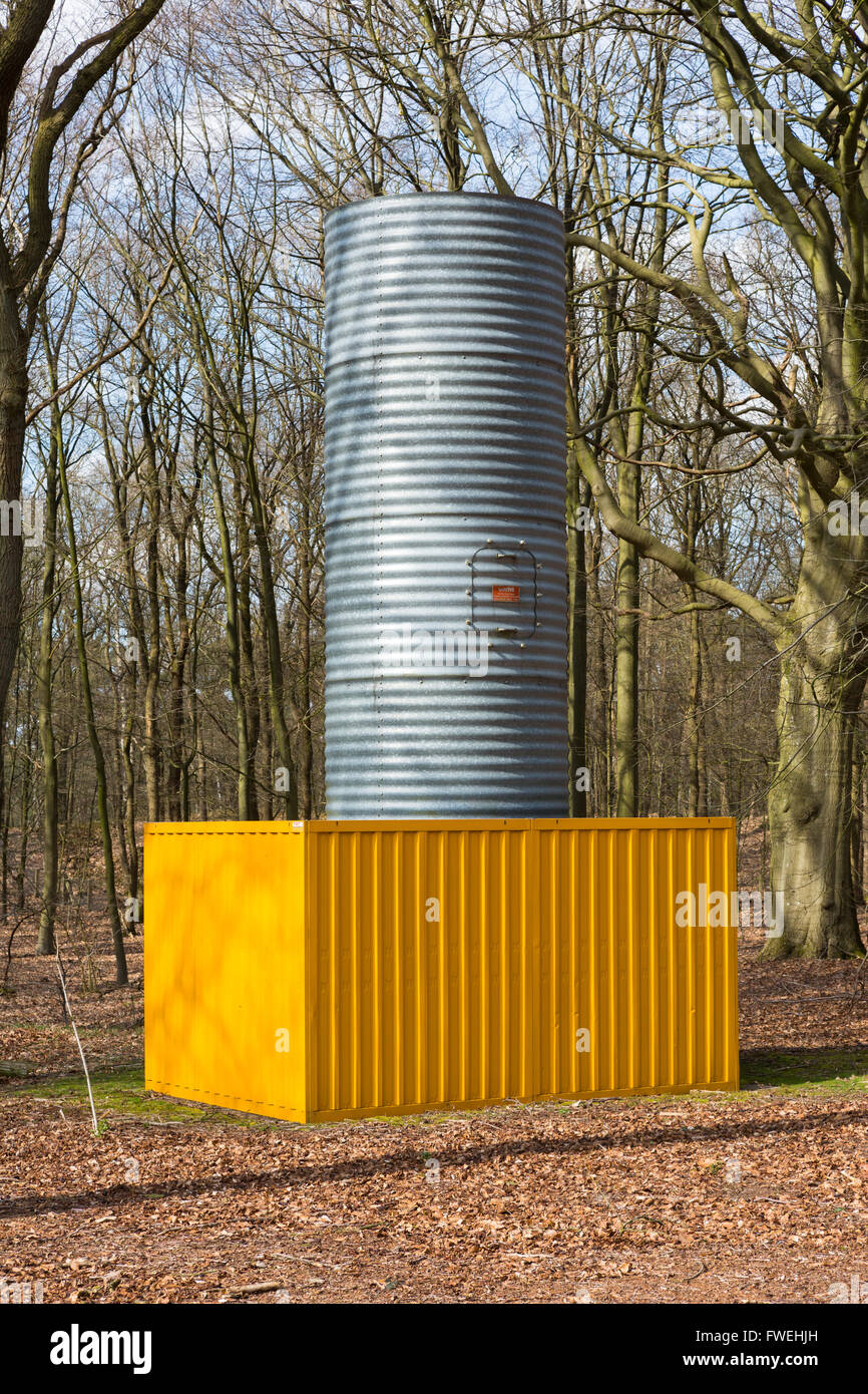 Privé-Sur-Mobi-Skulptur von Bertrand Lavier im Kröller-Müller Museum in der Hoge Veluwe National Park, Niederlande Stockfoto