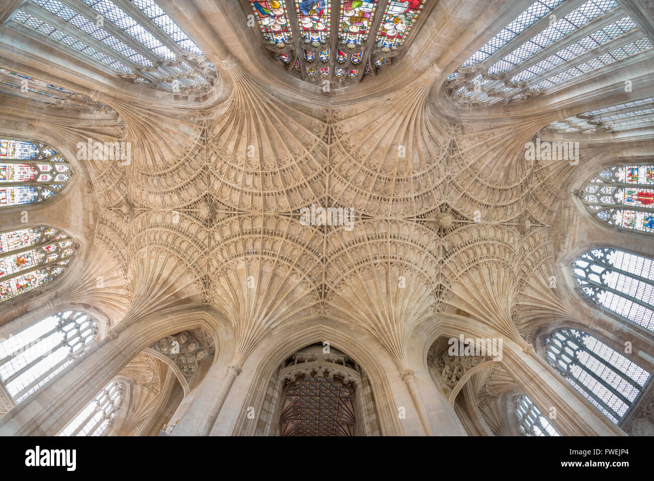 Ventilator Decke Tresor in der Apsis am östlichen Ende der christlichen Kathedrale von St. Peter, St. Paul und St. Andrew, Peterborough. Stockfoto