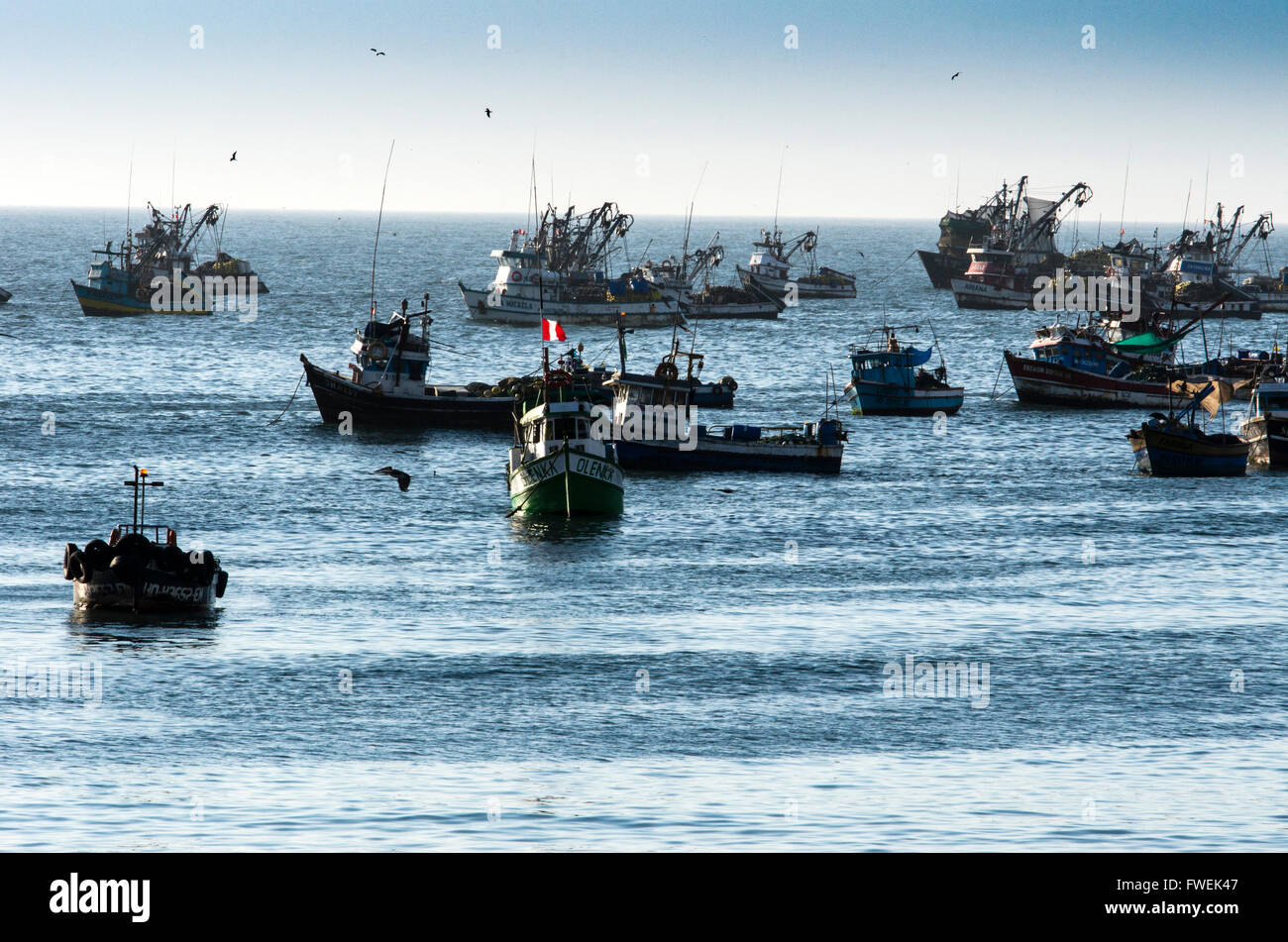Huacho, Port in Lima, Peru. Fischereifahrzeug. Stockfoto
