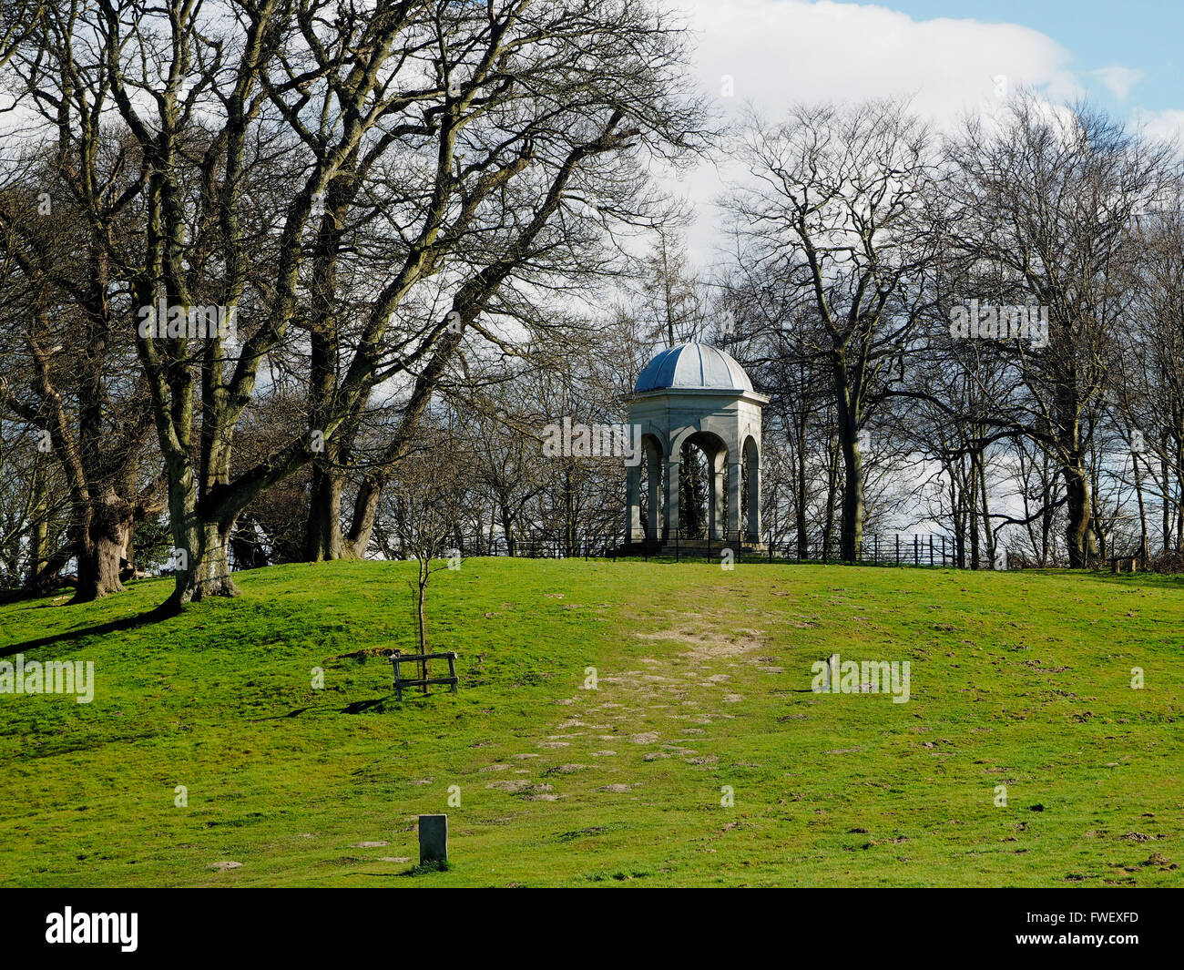 Der Tempel in der Humphrey Repton entworfen, Landschaftsparks und Gärten von Sheringham Park, Norfolk Stockfoto