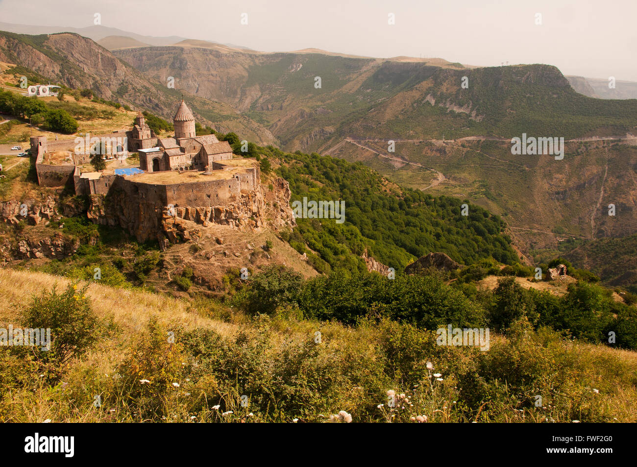 Das Kloster Tatev ist ein 9. Jahrhundert armenische Kloster befindet sich auf einem großen Basalt Plateau nahe dem Dorf von Tatev Syunik PR Stockfoto